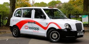 Λονδίνο: Η εφαρμογή Taxiapp ανακοίνωσε αύξηση 150% των χρηστών της για το 2023