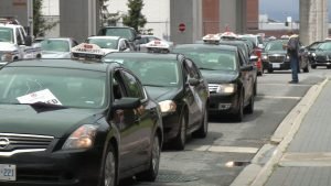 Καναδάς: «Ο δήμος της Οτάβα παραδόθηκε στις τακτικές εκφοβισμού της Uber και είναι υπεύθυνος για τις ζημίες του κλάδου των ταξί», λέει το Ανώτατο Δικαστήριο