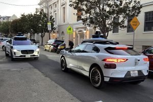 ΗΠΑ: Η Uber συνεργάζεται με τη Waymo για να προσφέρει υπηρεσίες μεταφοράς χωρίς οδηγό στο Όστιν του Τέξας