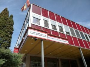 Mαδρίτη: Επιτρέπεται προσωρινά η λειτουργία προσαρμοσμένων ταξί με κινητήρες εσωτερικής καύσης