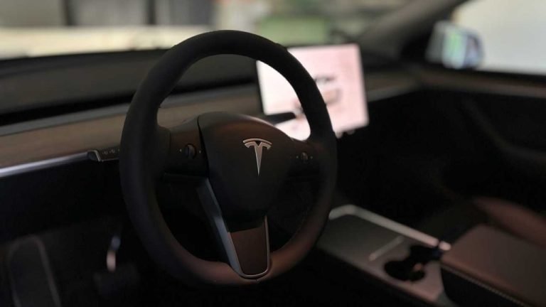 Tesla: Ανεβαίνει ο αριθμός των ατυχημάτων με ρομποταξί στο Όστιν του Τέξας – πέντε συμβάντα μέσα σε δύο μήνες