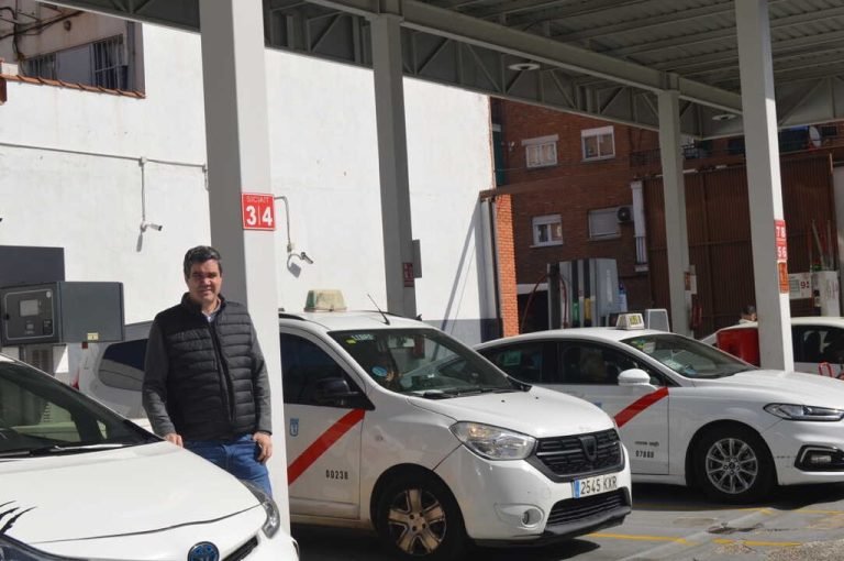 Μαδρίτη: Πολλοί οδηγοί ταξί εγκαθιστούν τον εξοπλισμό υγραερίου πριν από το ταξίμετρο, σύμφωνα με τον πρόεδρο της Συνεταιριστικής Εταιρείας Ταξί