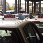 Ιταλία: Πολιτική αντιπαράθεση για τα ταξί και τα ενοικιαζόμενα, με την αγορά να αλλάζει ταχύτερα από τους κανονισμούς που τη διέπουν