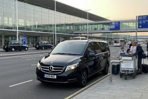 Λονδίνο: 212 προειδοποιητικές επιστολές σε οδηγούς οχημάτων ιδιωτικής μίσθωσης που στάθμευαν σε πιάτσες ταξί το 2025